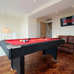  Holiday home Luxury 4 Bedroom 4 Ensuite In Penarth United Kingdom