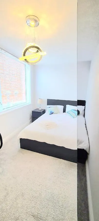 Spacious 3 Bed Flat Near The Sea With Parking Bournemouth Regno Unito